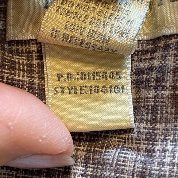 The Territory Ahead Long Sleeve Button Down Shirt Size Large - Picture 4 of 11